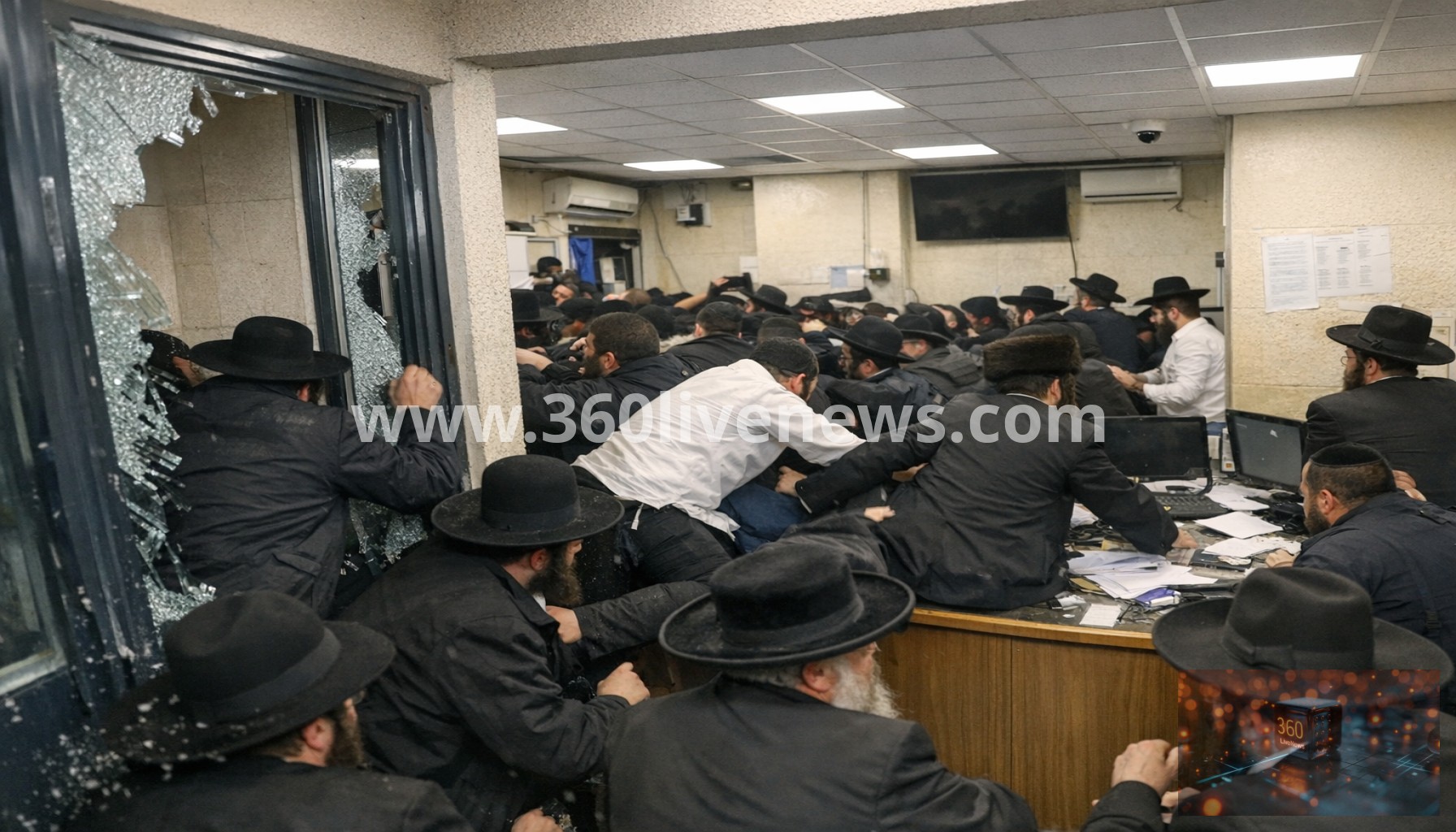 Ultra-Orthodox demonstrators storm police station in Beit Shemesh