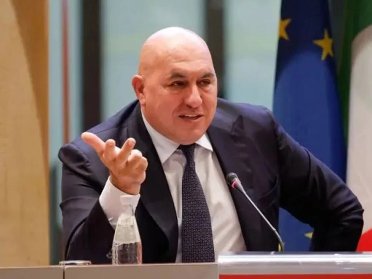 Italy Rules Out Sending Naval Vessels to Strait of Hormuz Amid Rising Tensions