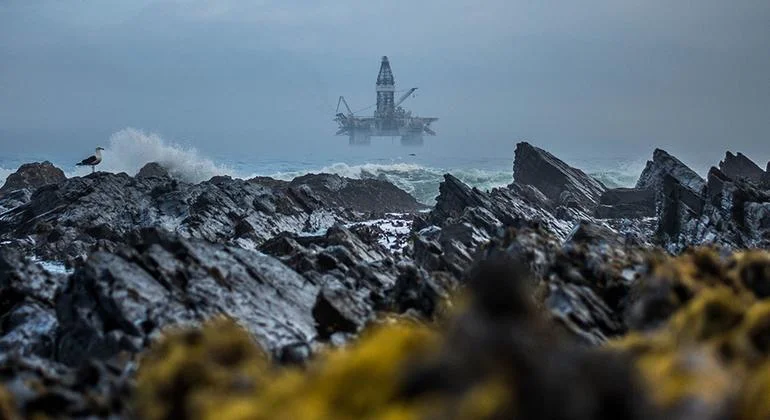 Middle East Conflict Disrupts Global Energy Supplies, Worsens Crisis for Developing Nations