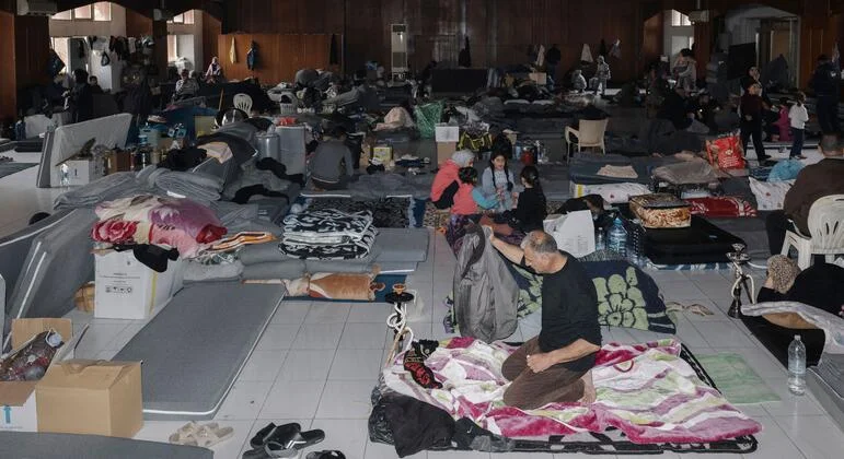 US-Iran Talks Fail as US Plans Blockade; Lebanese Death Toll from Israeli Airstrikes Passes 2,000