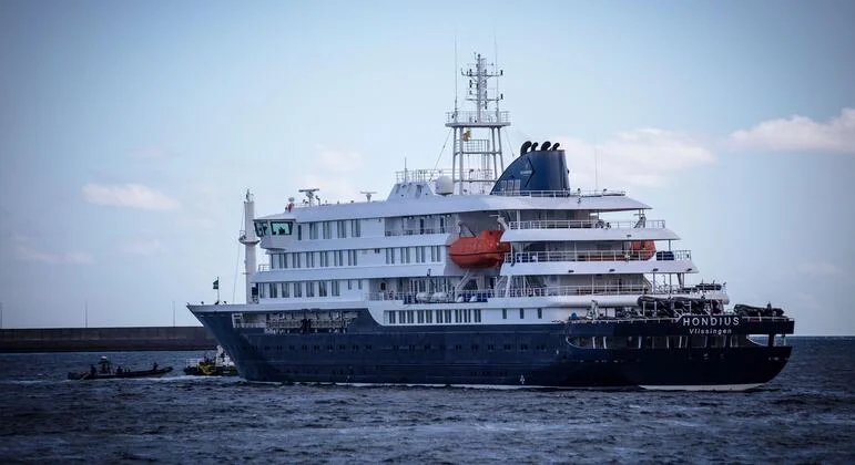 WHO says MV Hondius ship operation completed in Tenerife, monitoring to continue