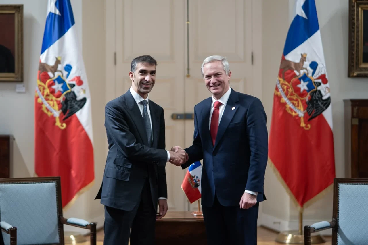 Chile's President receives UAE trade minister in Santiago, discusses investment ties