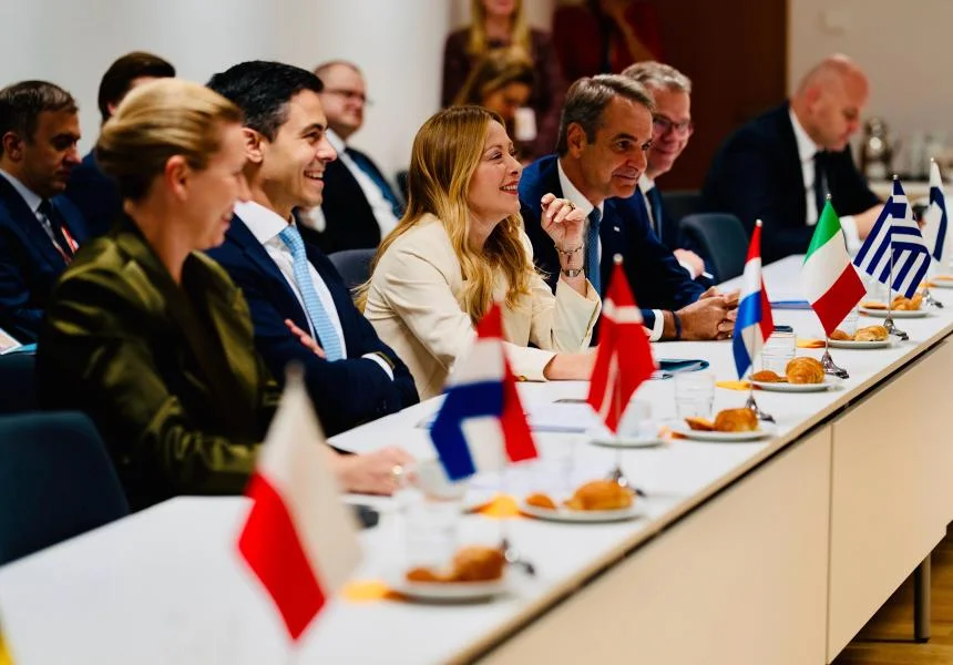 Meloni, Frederiksen and Jetten hold informal migration meeting in Brussels